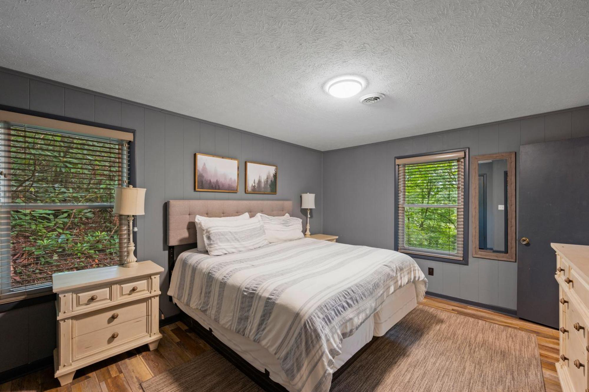 Beautiful Chalet With Fireplace And Large Game Room Gatlinburg Bagian luar foto